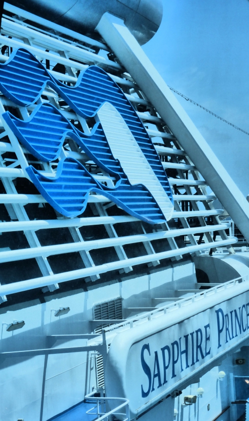 Праздничный круиз Sapphire Princess по Юго-Восточной Азии 23.02-10.03.15