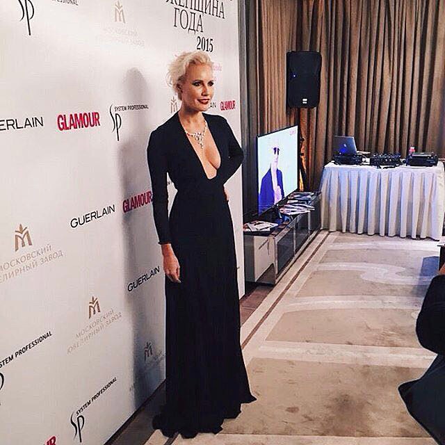 Беременная Елена