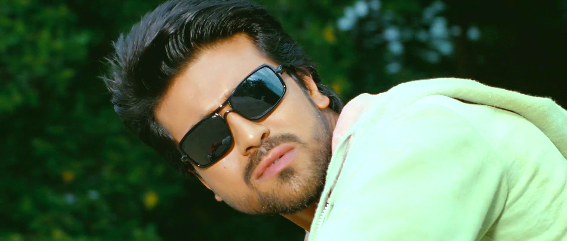 Racha.2012.1080p.BluRay.x264.DTS-HD-MA.Esubs-DDR.mkv (0_55_40) 003631.jpg