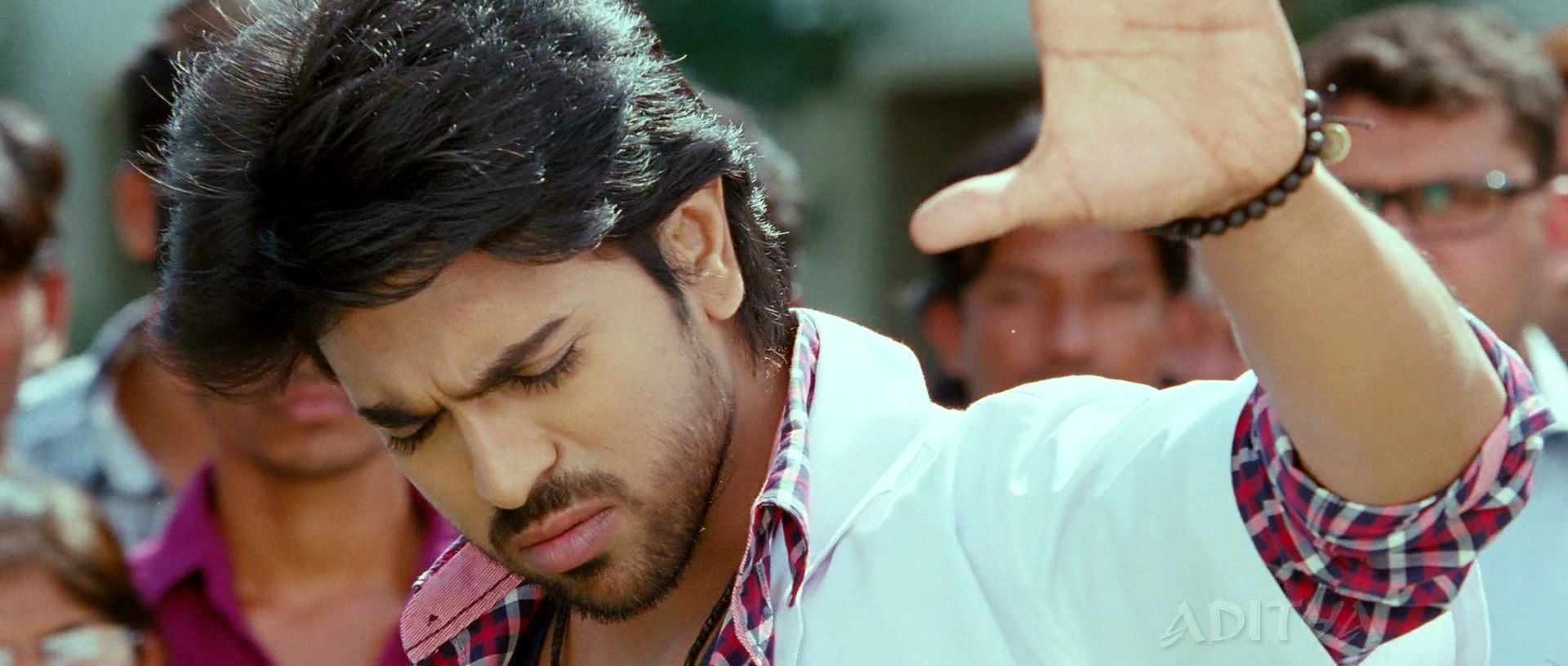 Racha.2012.1080p.BluRay.x264.DTS-HD-MA.Esubs-DDR.mkv (0_31_17) 002107.jpg