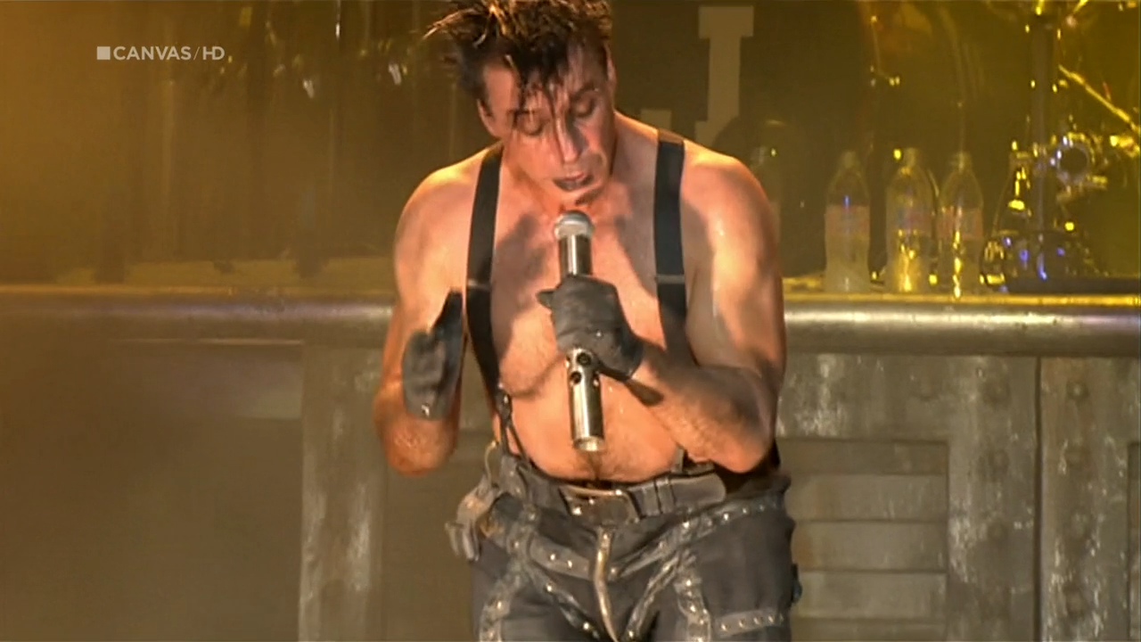 Sonne HD Werchter (2 version).mkv_snapshot_00.52_[2013.06.23_00.18.17].png