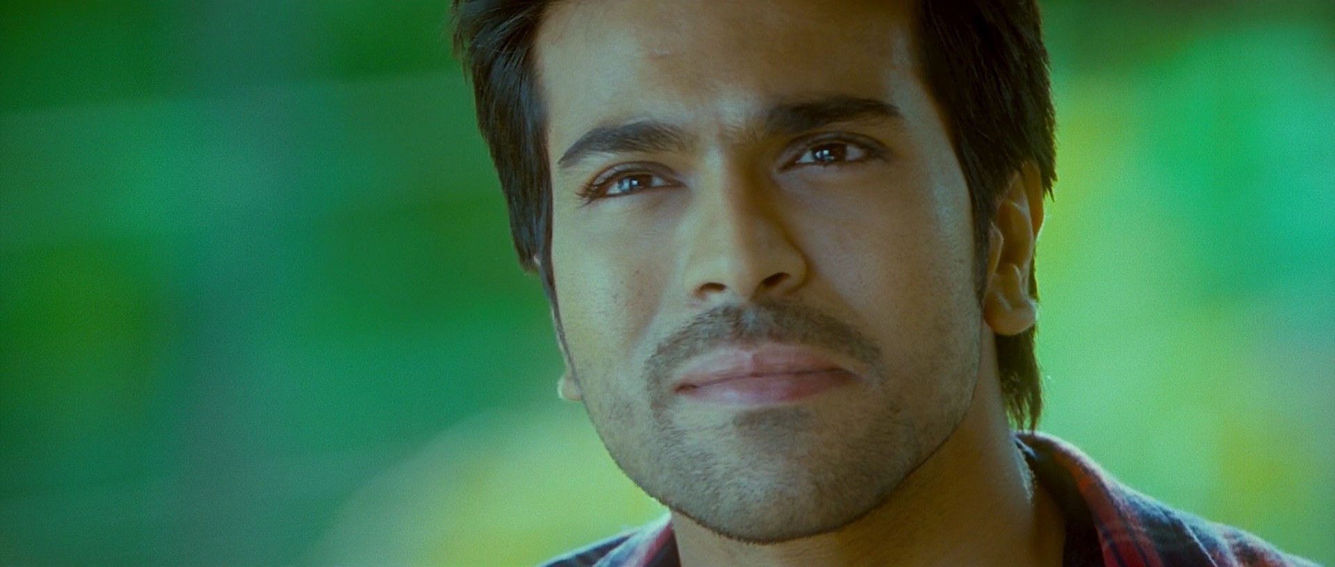 Naayak - Blu-Ray - 1080p - x264 - DTS - [DDR].mkv (0_21_46) 000661.jpg