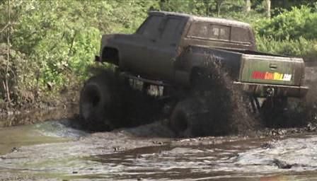 Trucks Gone Wild 4[(016289)21-52-04].JPG