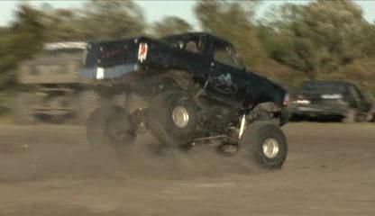 Trucks Gone Wild 7[(024126)21-55-56].JPG