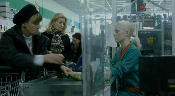 Antares.2004.DVDRip_[1.37]_[teko][(004220)13-16-40].PNG