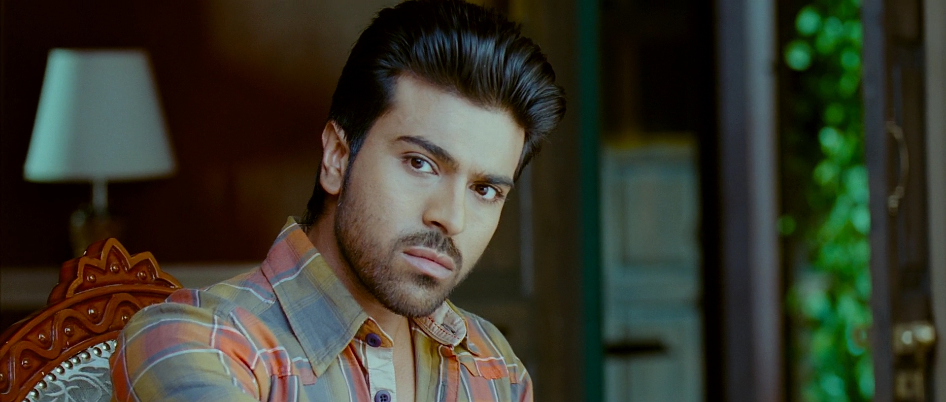 Naayak - Blu-Ray - 1080p - x264 - DTS.mkv_005154250.jpg