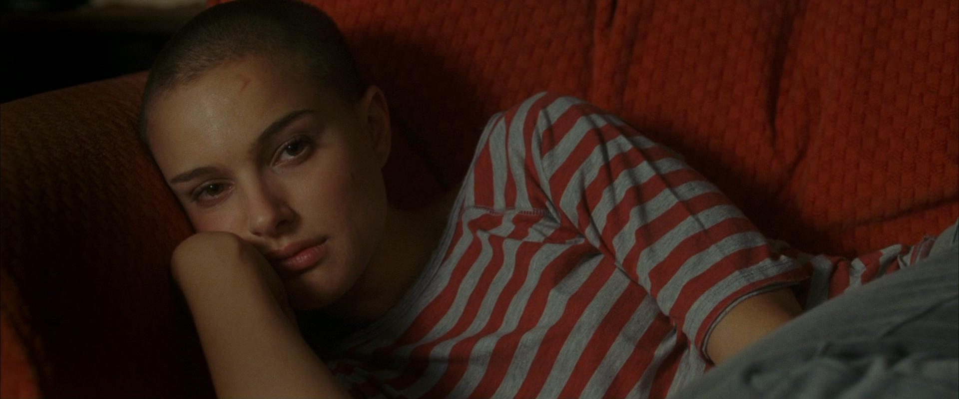 V.for.Vendetta.2005.1080p.BluRay.RusEngDTS.HDCLUB.mkv_snapshot_01.38.23_[2013.11.11_01.42.10].png