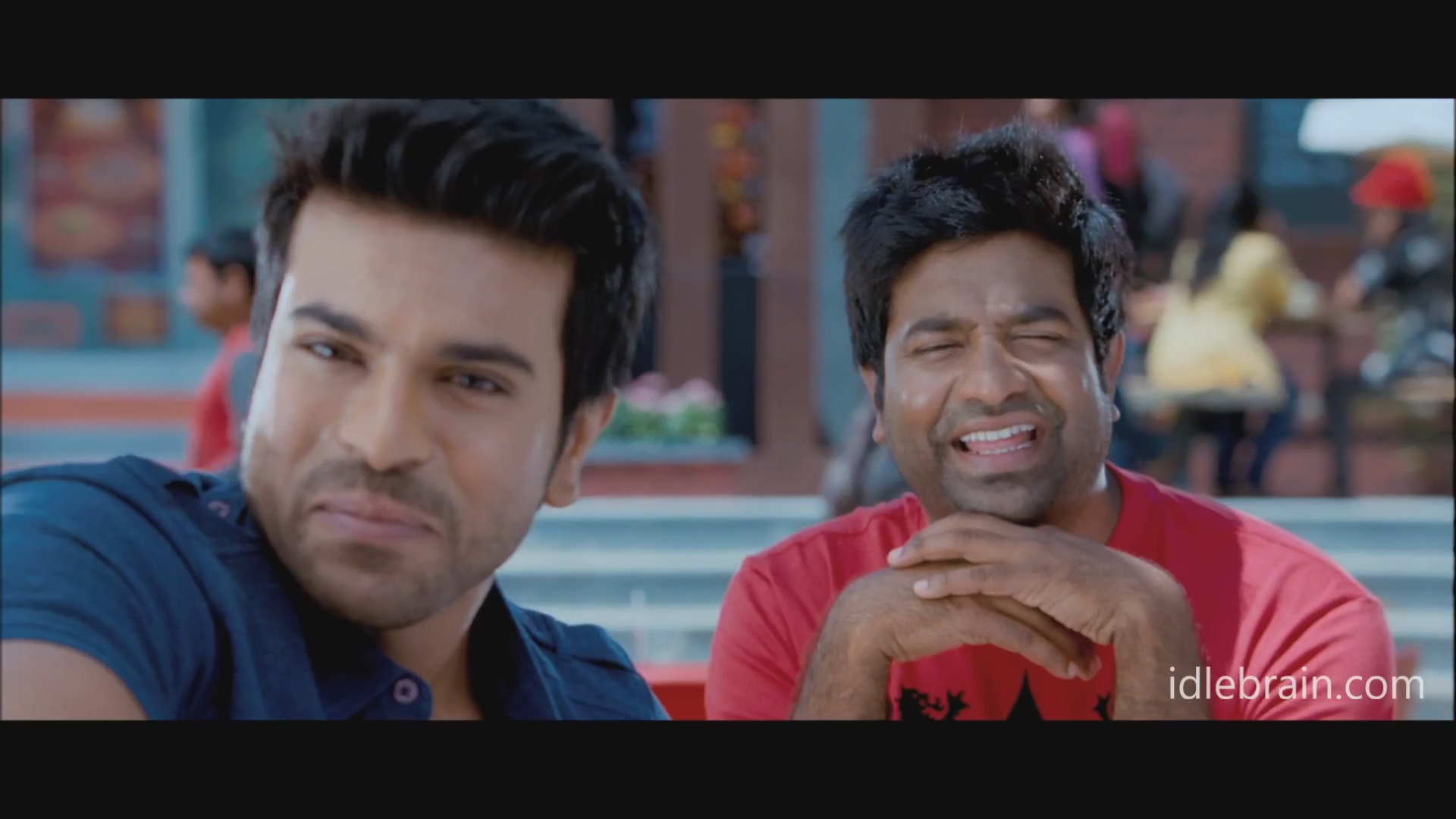 Yevadu new theatrical trailer - idlebrain_com-0-00-42-615.jpg