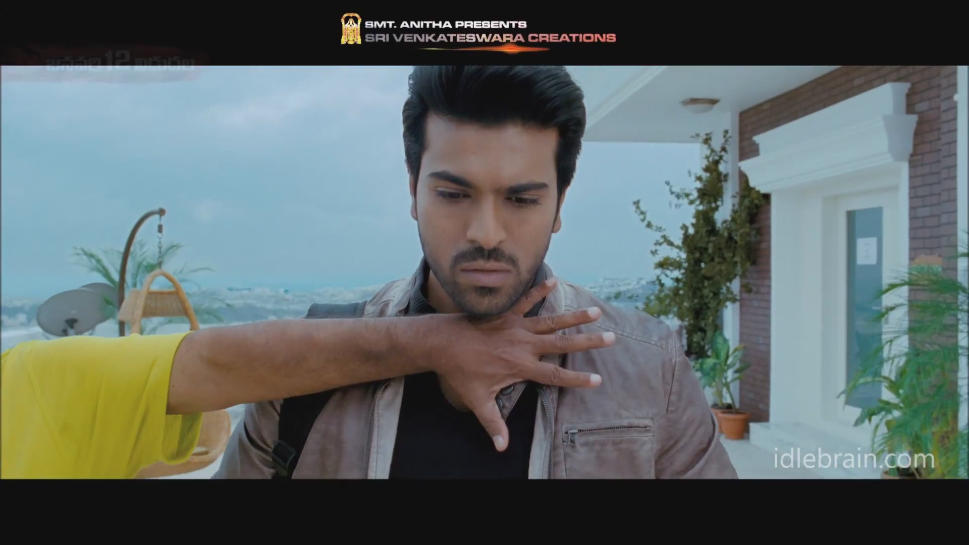 Yevadu - Brahmanandam trailer - idlebrain_com (1)-0-00-00-362.jpg