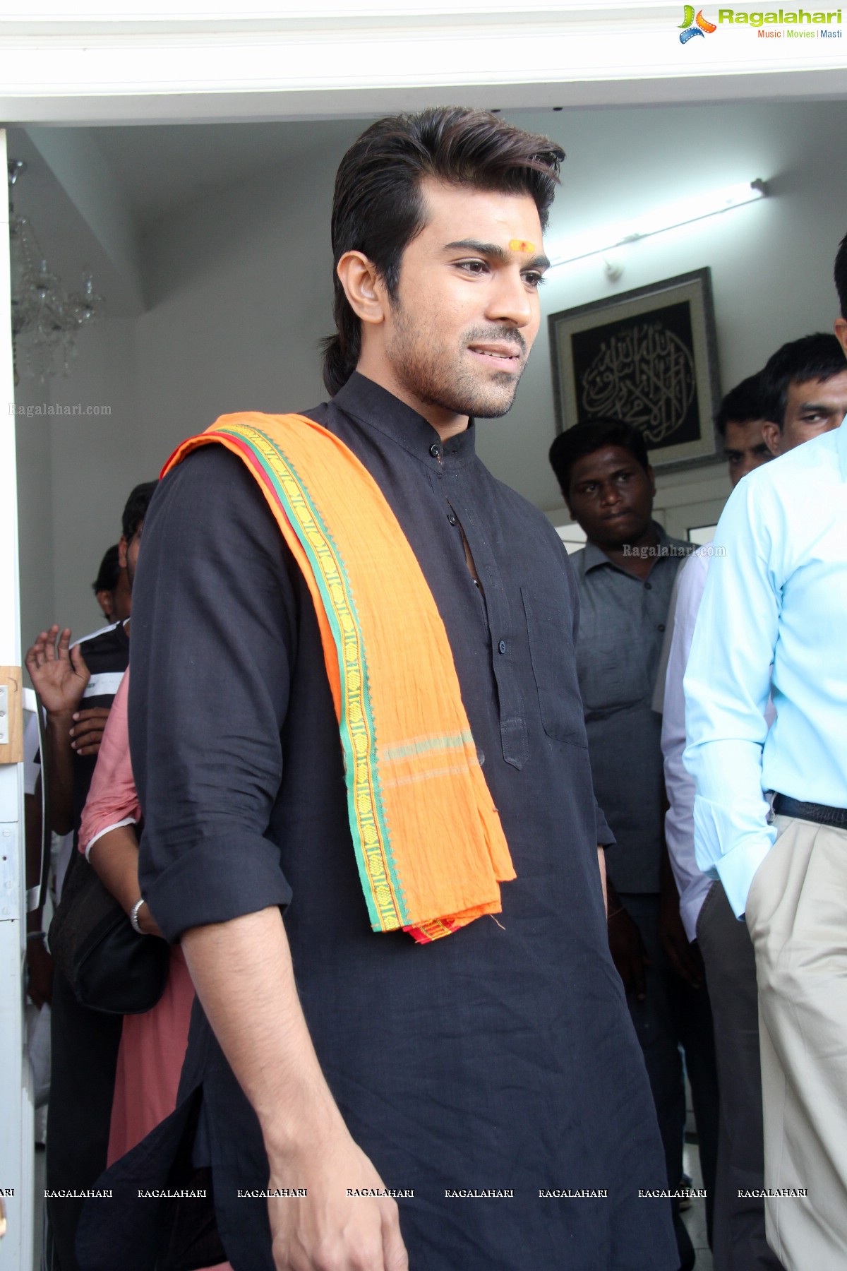 ramcharan-upasana-at-pooja-ventures58.jpg