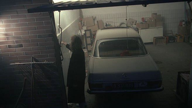 Angst.1983.hdrip_[745]_[teko][(035448)08-06-53].PNG