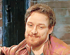 tumblr_ngp57n9vnI1qdajm7o4_r1_250.gif