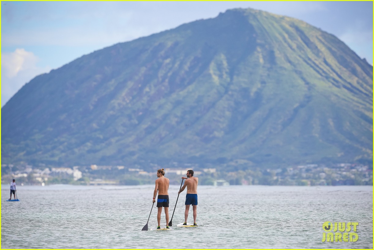 zachary-quinto-model-boyfriend-miles-mcmillan-paddleboard-shirtless-in-hawaii-09.jpg