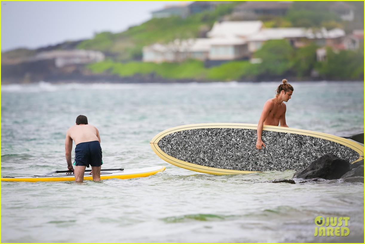 +zachary-quinto-model-boyfriend-miles-mcmillan-paddleboard-shirtless-in-hawaii-21.jpg