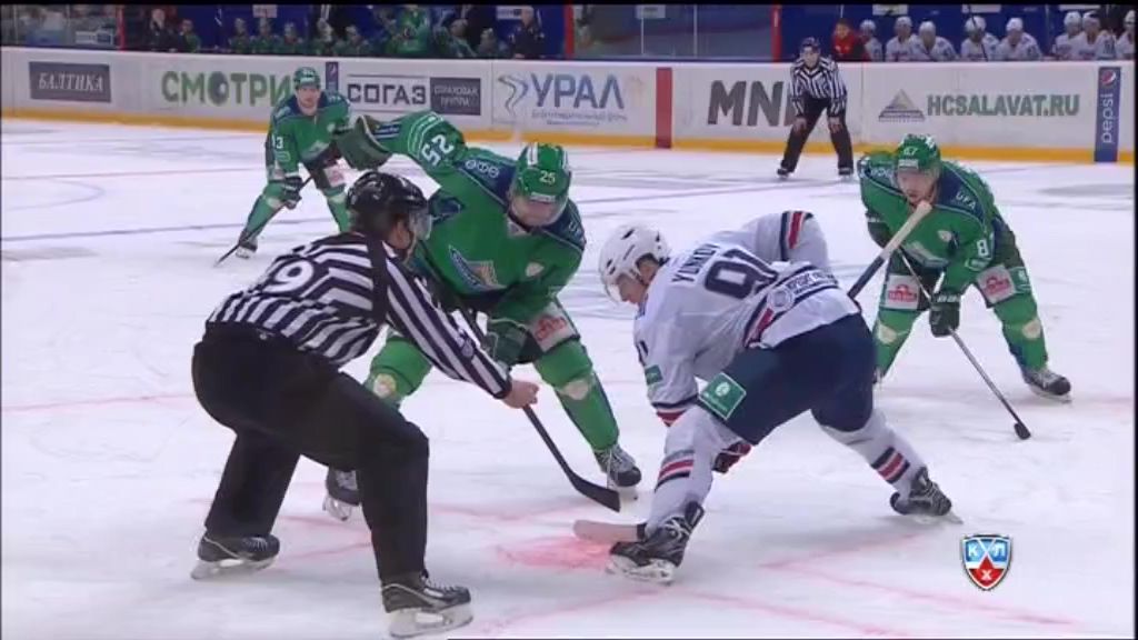 10.01.2015 КХЛ. Салават Юлаев - Металлург (Мг).ts_20150110_180821.453.jpg