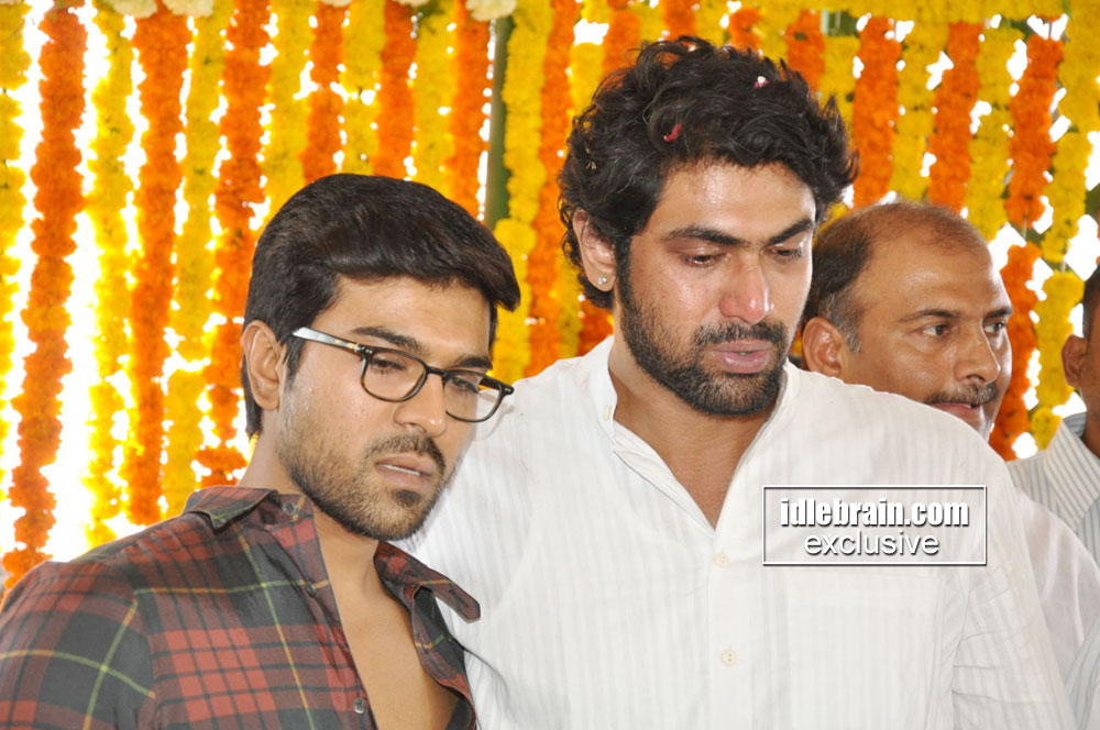 ramanaidu-celebspayhomage7.jpg