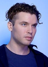 Павел Артемьев