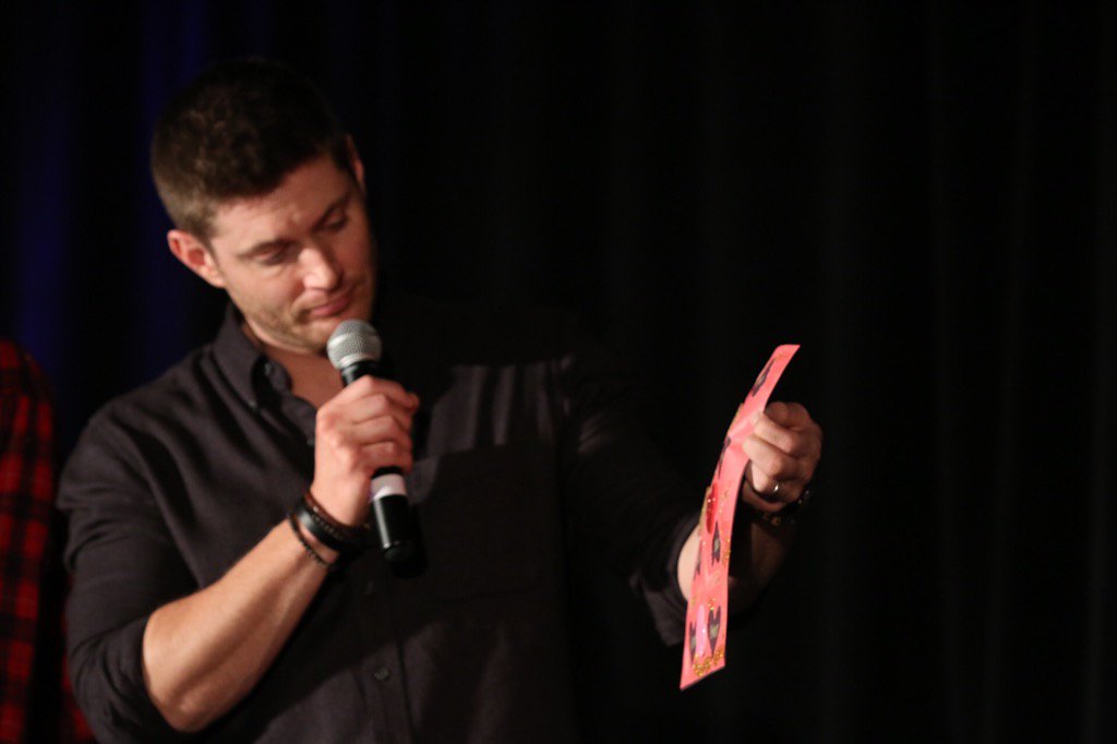 CbNX0C8UYAAP895.jpg large.jpg