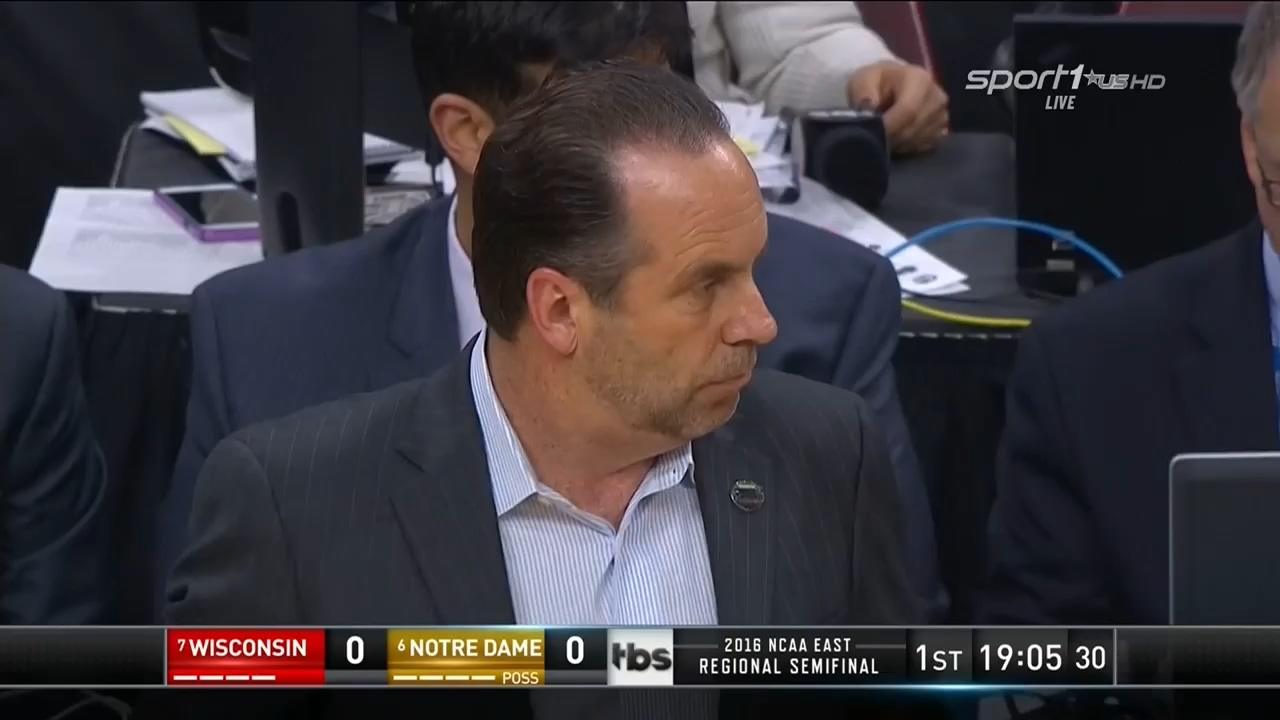 NCAAM 2015-2016  March Madness  Sweet 16®  East  25.03.2016  (7) Wisconsin vs. (6) Notre Dame.mkv_20160328_171400.953.jpg