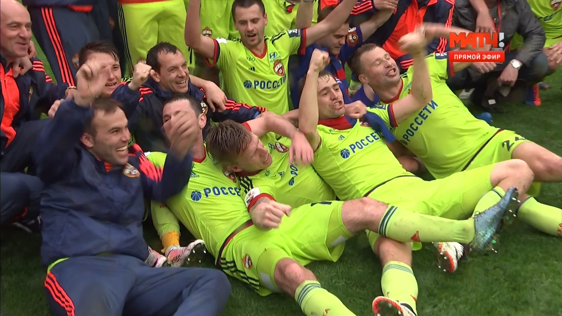 После футбола с Георгием Черданцевым  Эфир от 23.05.2016  Матч ТВ.ts_20160524_013151.921.jpg