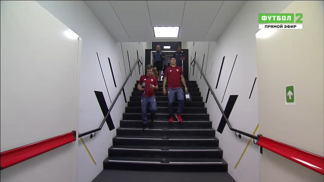 Лига Чемпионов 2016-2017  Группа H  1-й тур  Ювентус (Италия) - Севилья (Испания)  Матч! Футбол 2.ts_20160915_032831.406.jpg