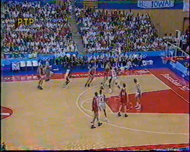 Олимпиада-92 (РТР, 1992) Баскетбол. Хорватия-США.avi_snapshot_00.36.42_[2017.01.08_14.46.43].jpg