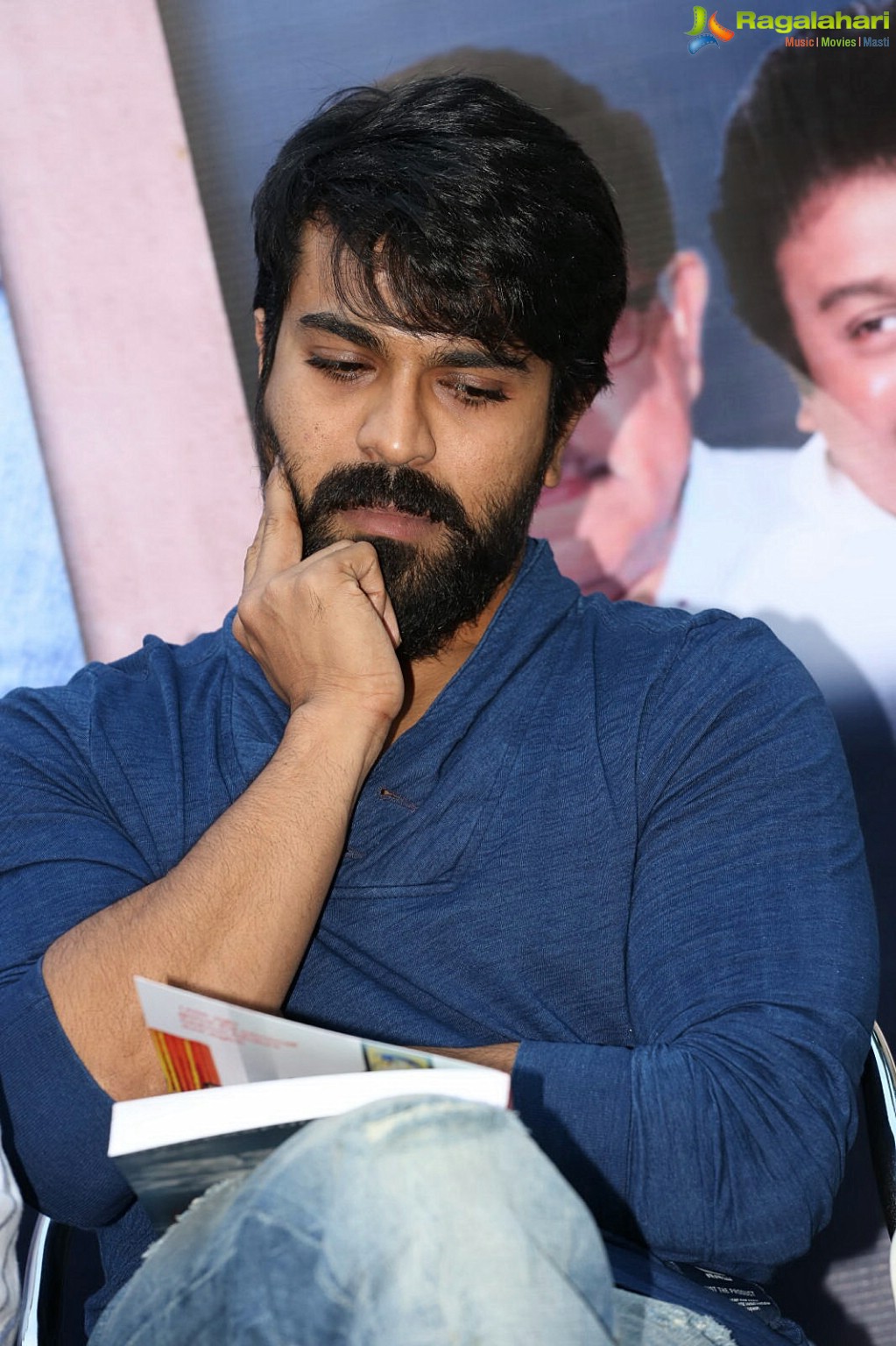 chiranjeevi-book-launch-by-ramacharan98.jpg