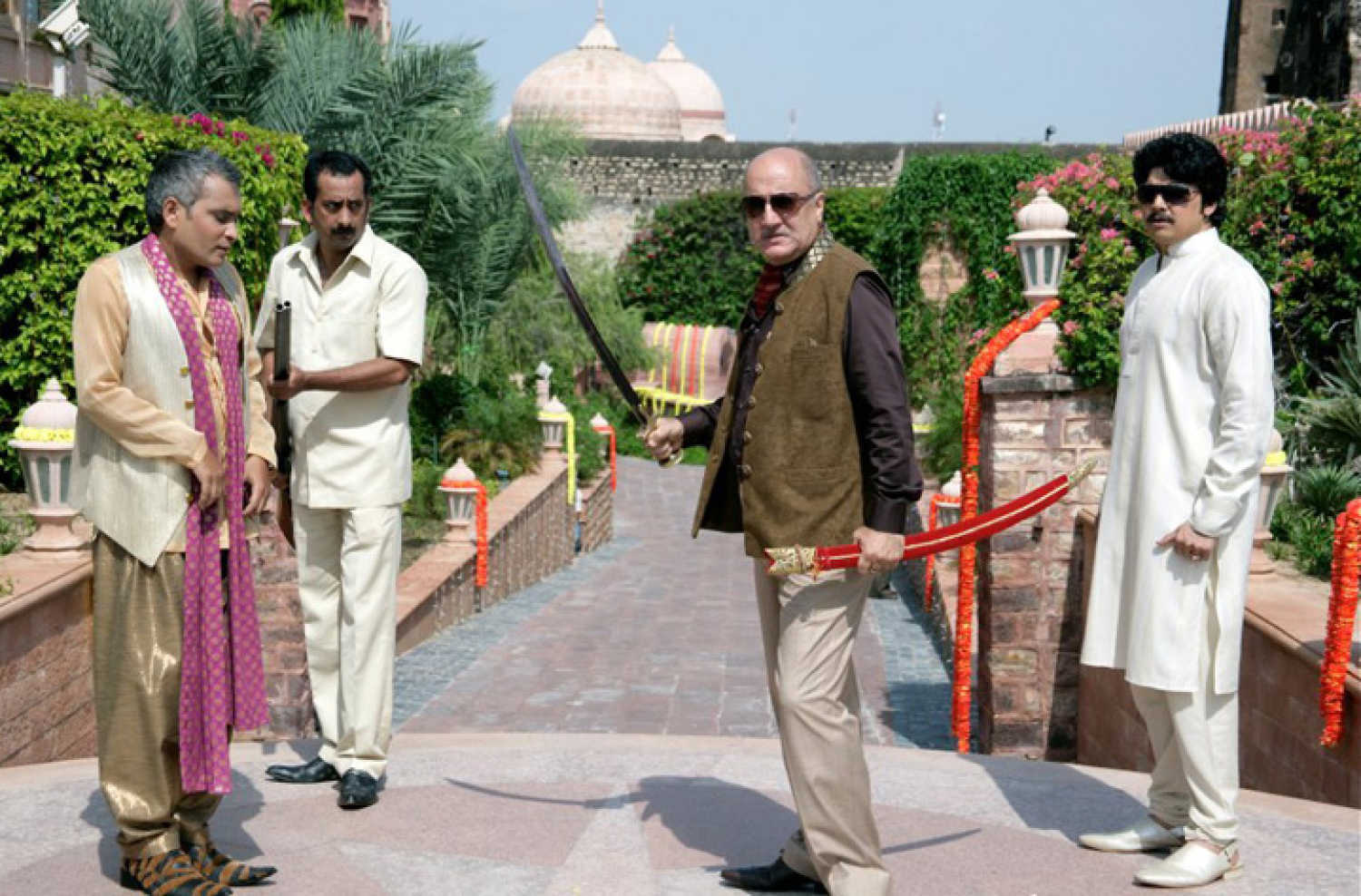 Hemant Pandey, Anupam Kher, Harish.jpg