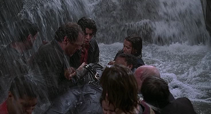 Дневной свет.(1996).HDRIP-AVC.[-=DoMiNo=-].mkv_20171028_081711.237.png
