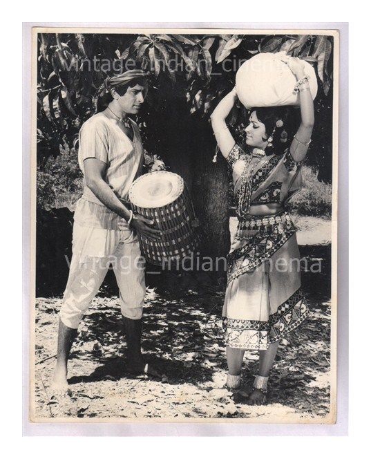 Original-Bollywood-photo-9-Shashi-Hema-In-Naach-uthe-_57 (2).jpg