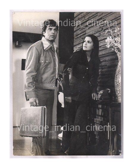Original-Bollywood-Rare-photo-Dharmendra-Zeenat-In-Prof-Pyarelal.jpg