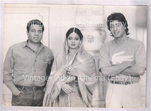 Dharmendra-Shridevi-Chunky.jpg