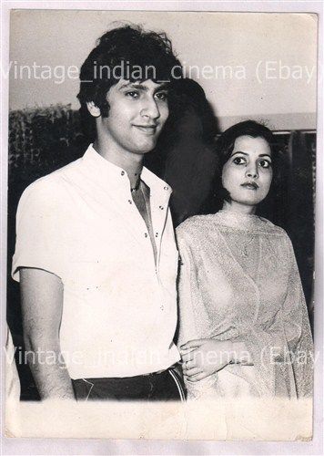 Original-Bollywood-photo-kumar-Gaurav-Vijeyta-In-A-party.jpg