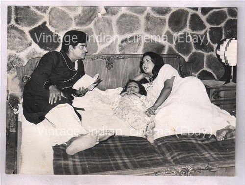 Original-Bollywood-photo-Shatrughan-Poonam-In-Saaya-1991-10cmX16cm.jpg