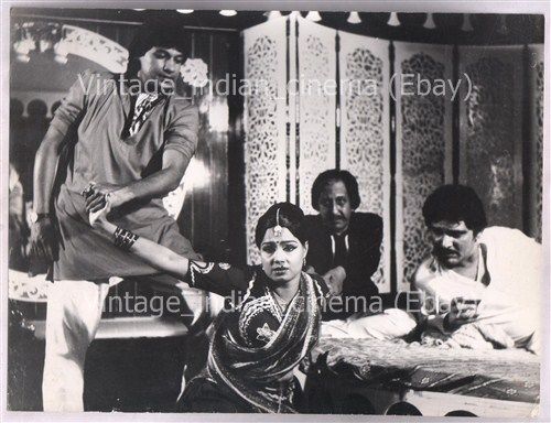 Abhijit-Padma-Raza murad.jpg