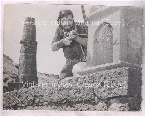 Original-Bollywood-photo-Kabir-bedi-In-Kachche-Dhaage.jpg