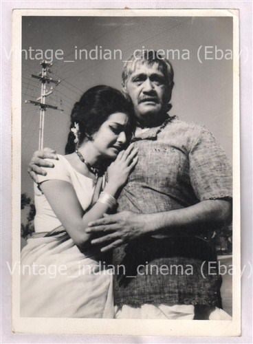 Saira bano-Omprakash.jpg