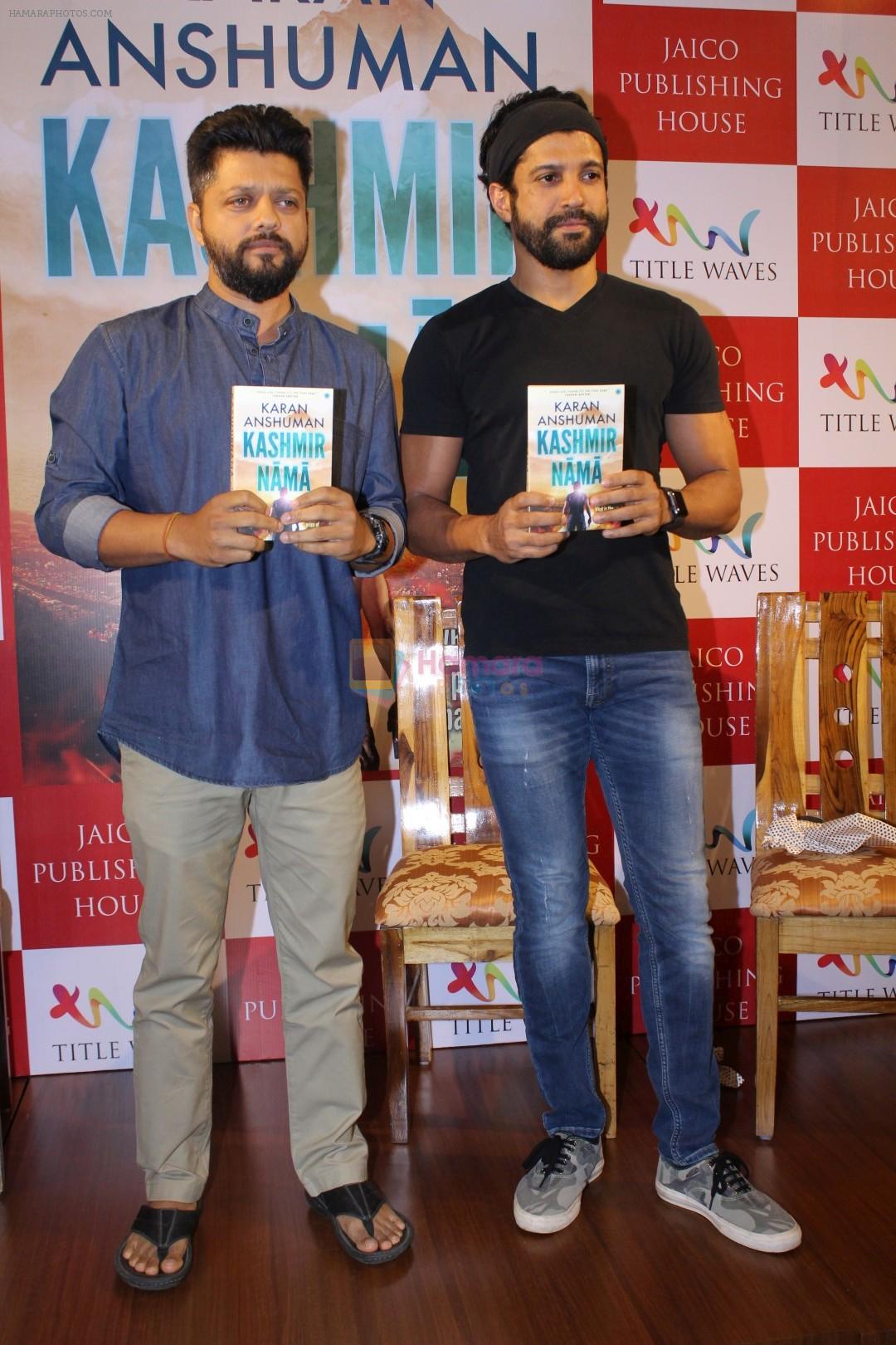 hpse_fullsize__1288205369_Farhan Akhtar at the Book Launch of Kashmir Naama on 14th Nov 2017 (39)_5a0bbe356d393.JPG