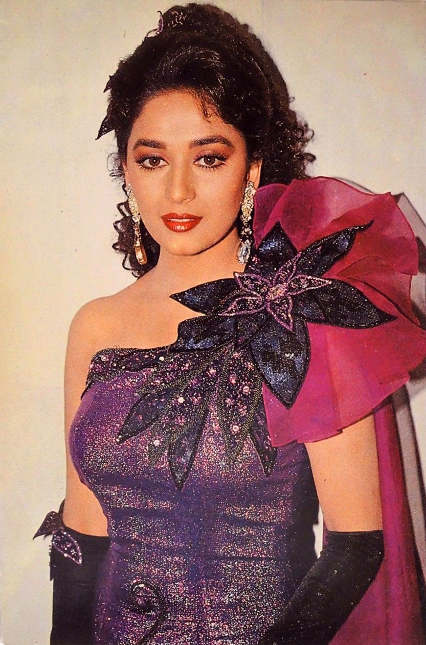 Bollywood-actress-Madhuri-Dixit-Rare-postcard (1).jpg