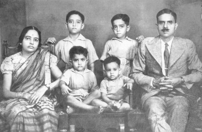 Little Shatrughan with his parents, Shyama Devi and Bhuvaneshwar Prasad Sinha, and his brothers Ram, Lakhan and Bharat..jpg