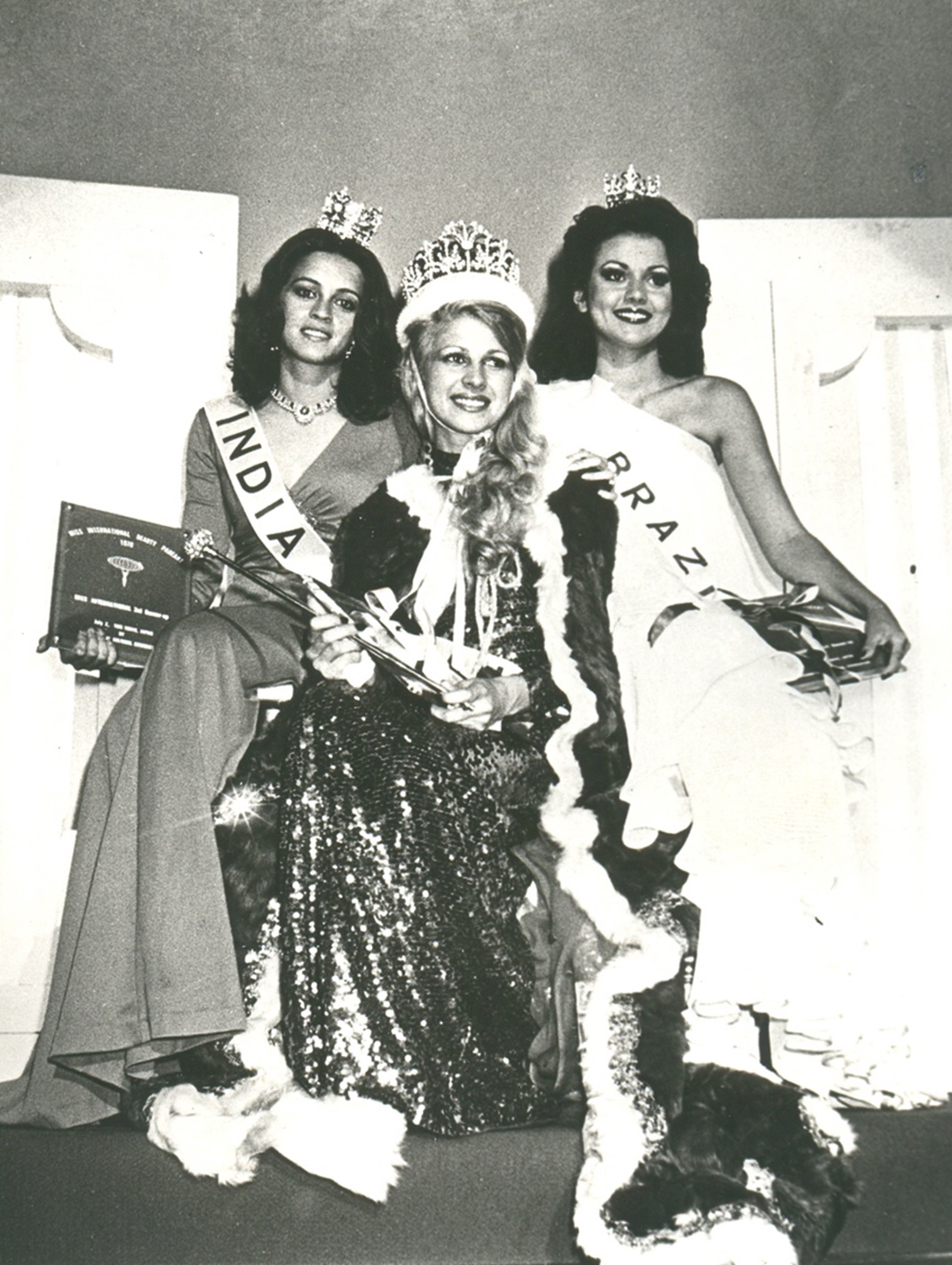 Нафиза Али.jpg