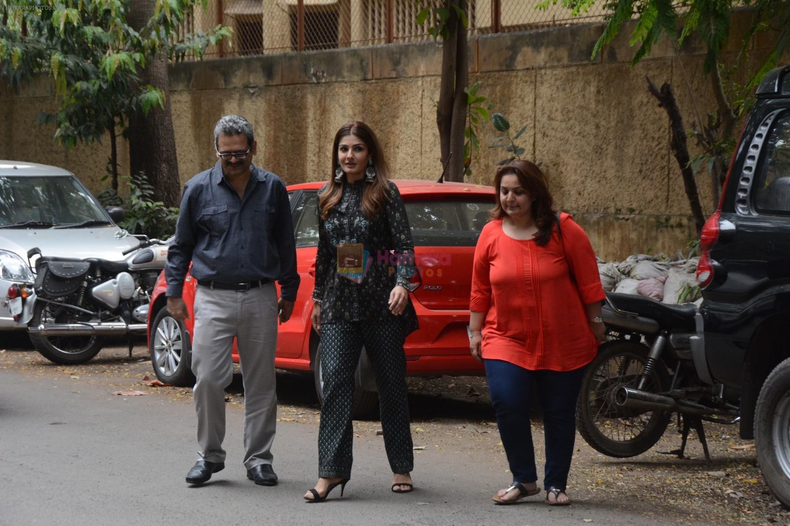 hpse_fullsize__215309226_Raveena Tandon Spotted At Versova on 5th Oct 2018 (4)_5bb87be6773c9.JPG