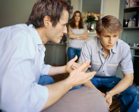 Проблемы с сыновьями: как психологи учат их преодолевать