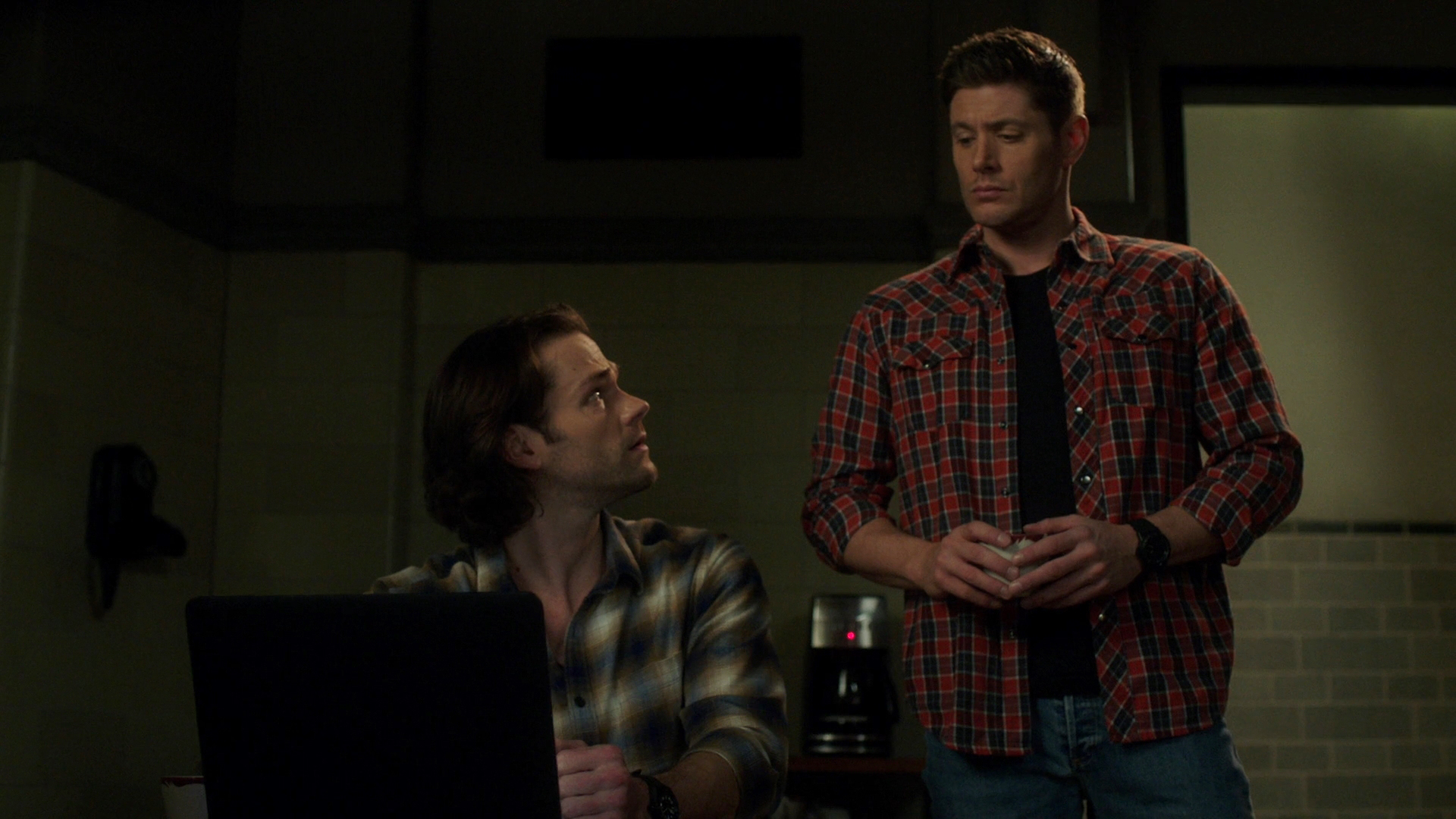 Supernatural.S14E16.Dont.Go.in.the.Woods.mkv_snapshot_05.47.238.jpg