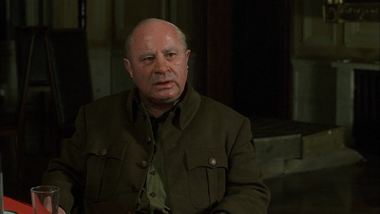 Враг у ворот.2001.BLU-RAY_720p.[-=DoMiNo=-].mkv_20190416_110438.209.png