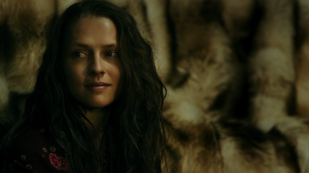 На гребне волны_(2015)_WEB_DLRIP-AVC_O.M_[-=DoMiNo=-].mkv_20190509_193522.995.png