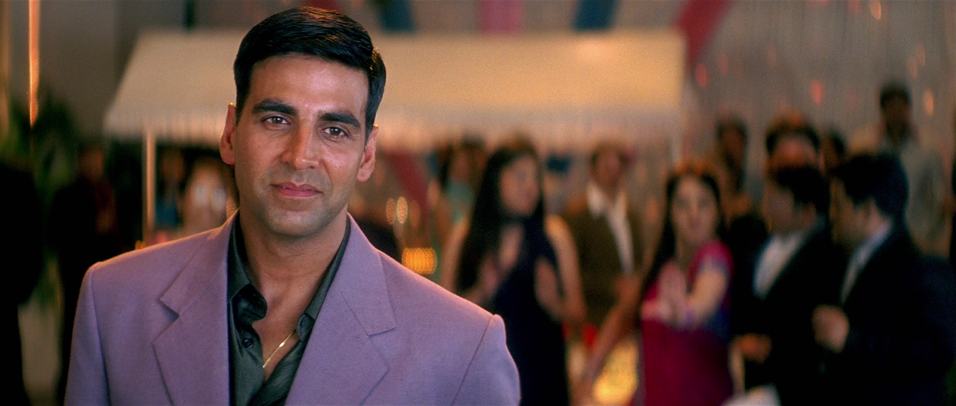 2004 - Aitraaz -4- Woh Tassavvur_1080p.mkv2859.jpg