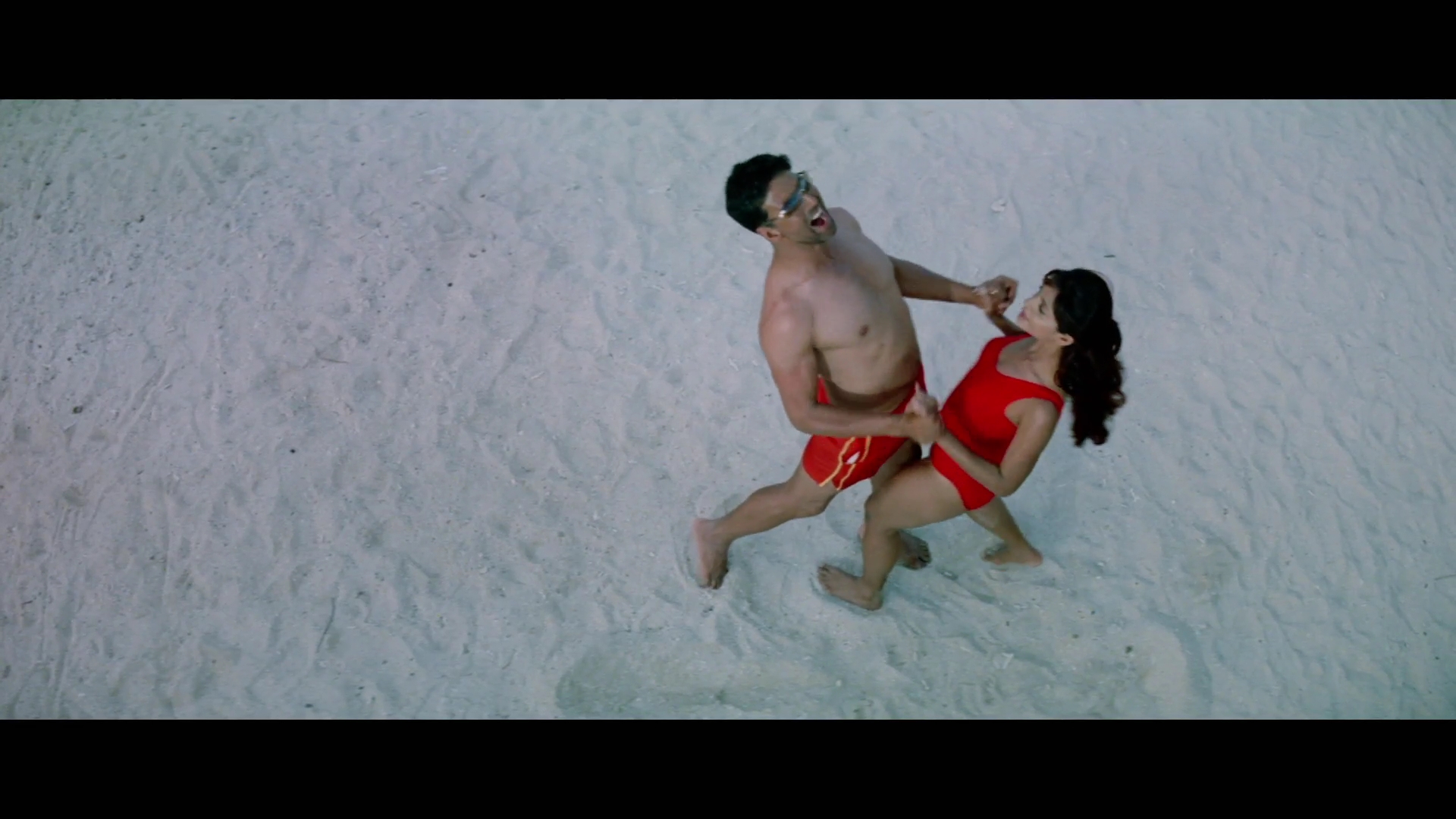 2005 - Garam Masala -4- Dil Samundar_1080p_sub.mkv0656.jpg