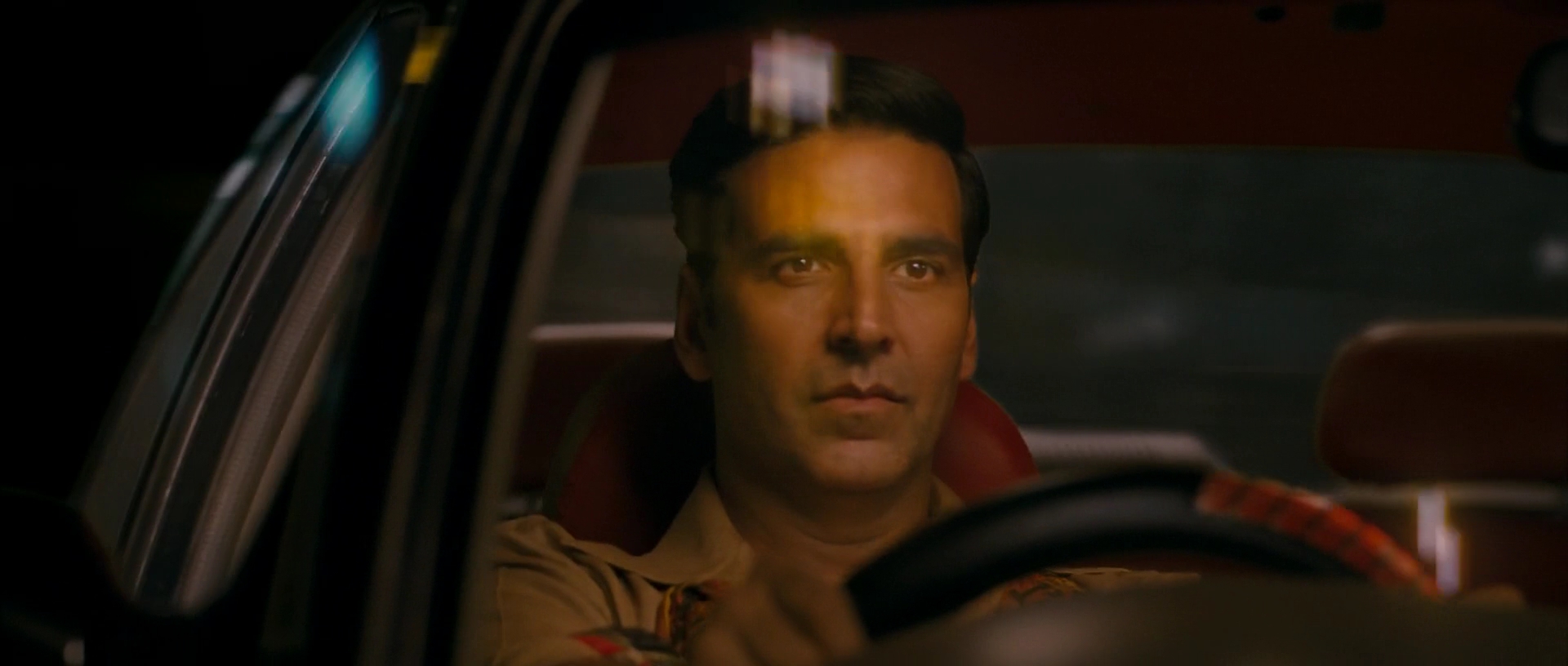 2012 - Khiladi 786 -3- Long Drive_1080p_sub.mkv5734.jpg