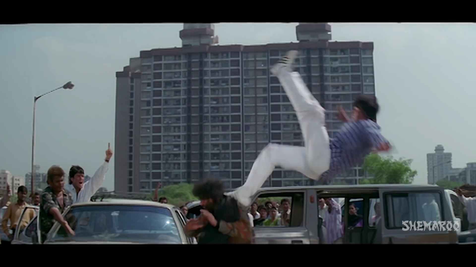 Zulmi.1999.WEBHDRip.1080p.AVC[(056052)06-42-26].JPG